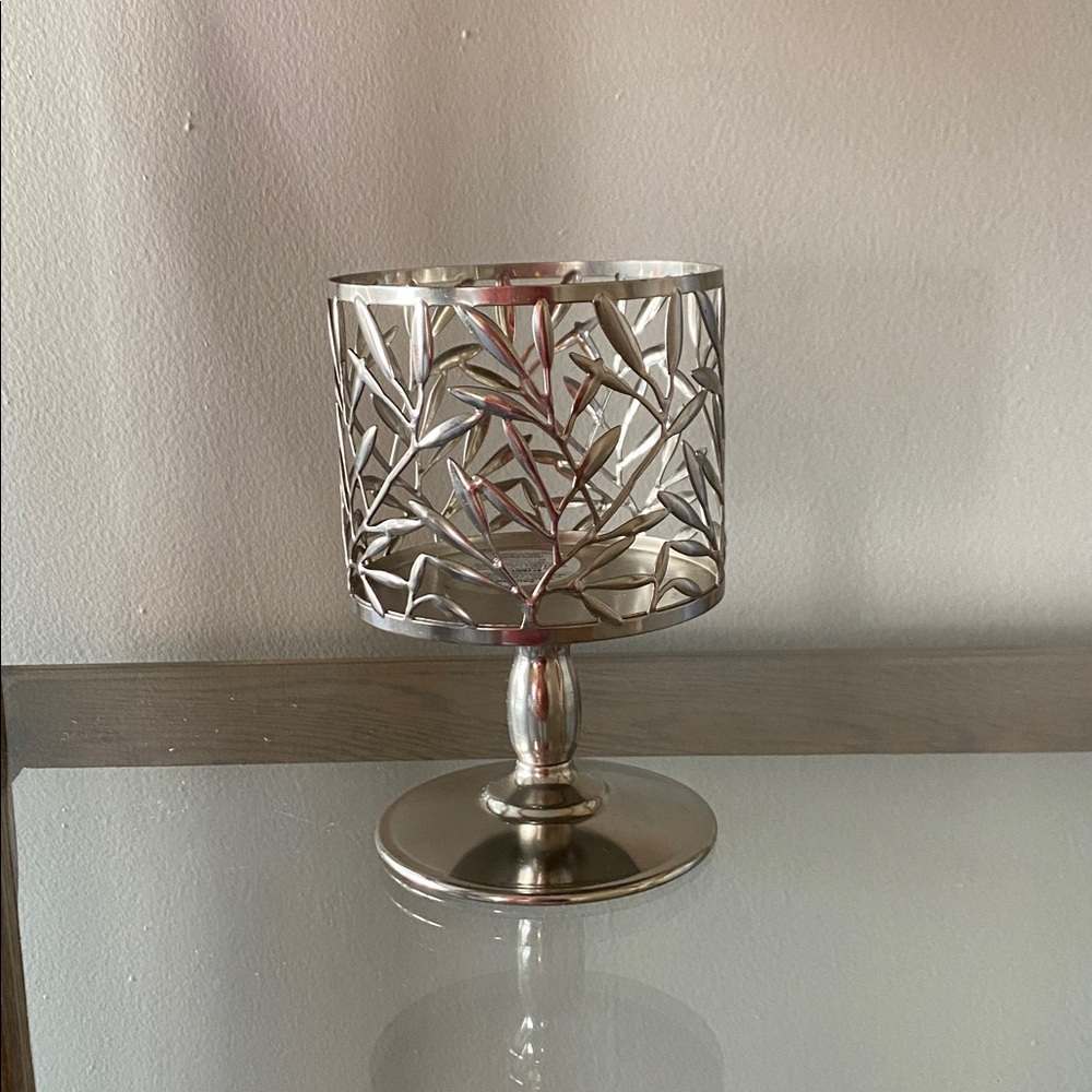 Bath & Body Works Vine Leaf Pedestal Candle Holder